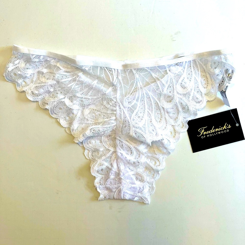 Frederick’s of Hollywood White Kelani Panties Small NWT